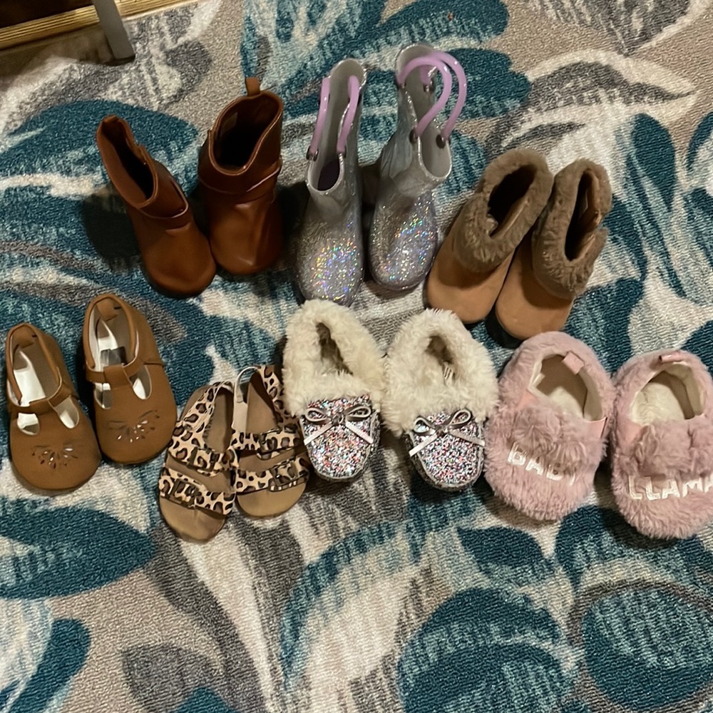 Baby girl shoe lot 12 to 18 months to a size 5